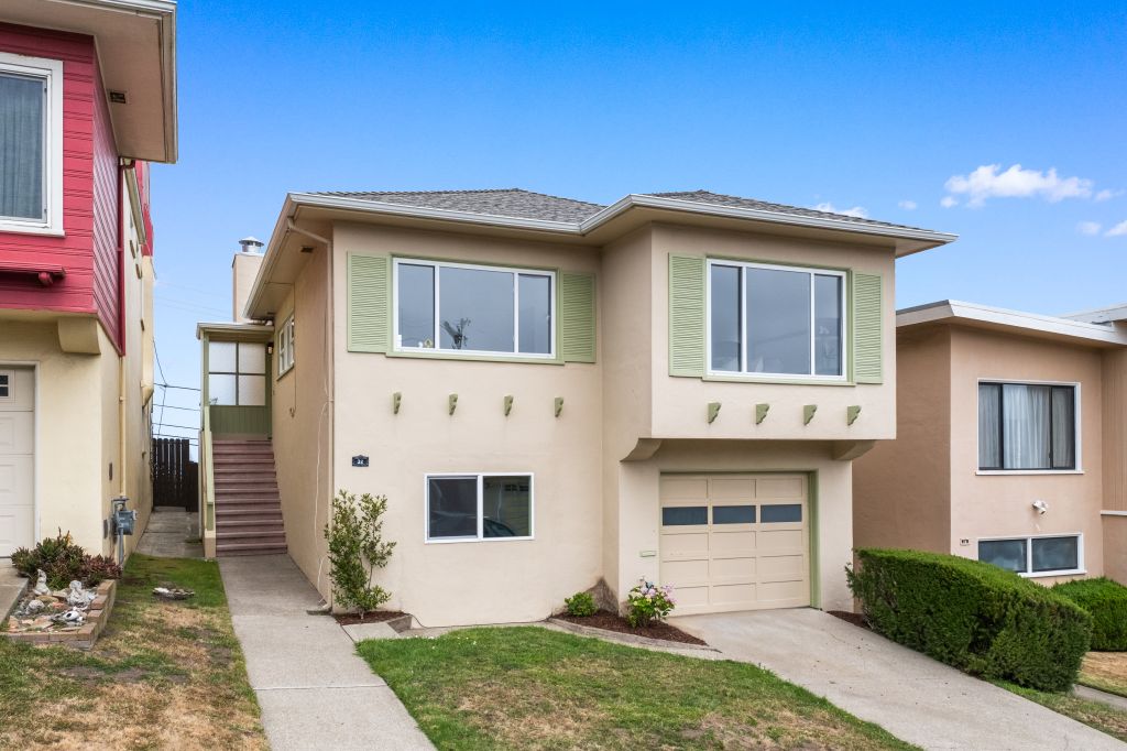 Front exterior at 32 Crestview Ave in the Westlake neighborhood in Daly City.