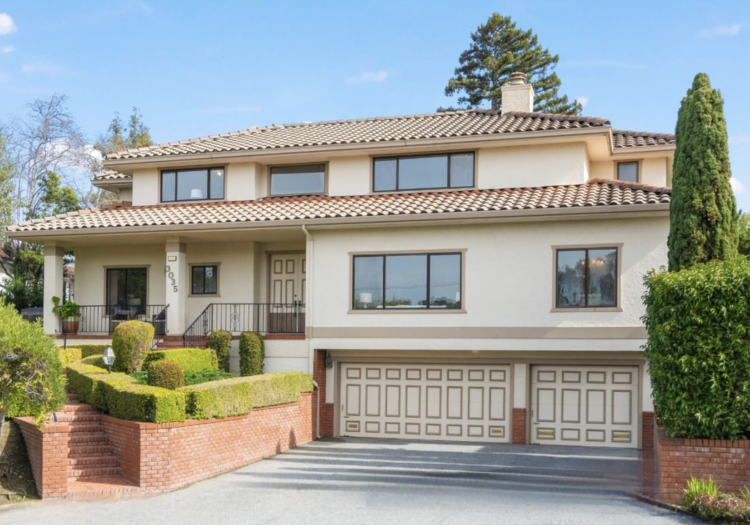 3035 Hillside Drive
