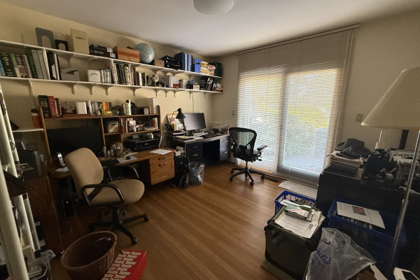 Guest bedroom Before