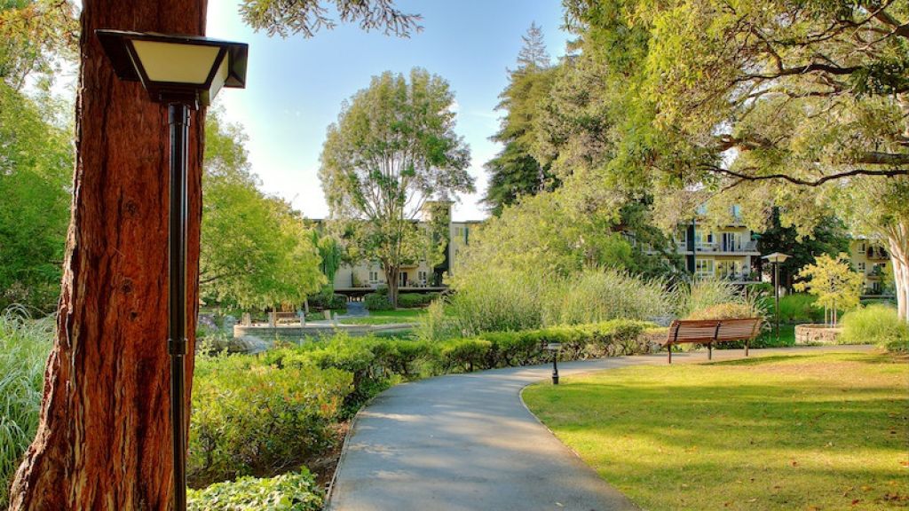 Woodlake Burlingame Properties